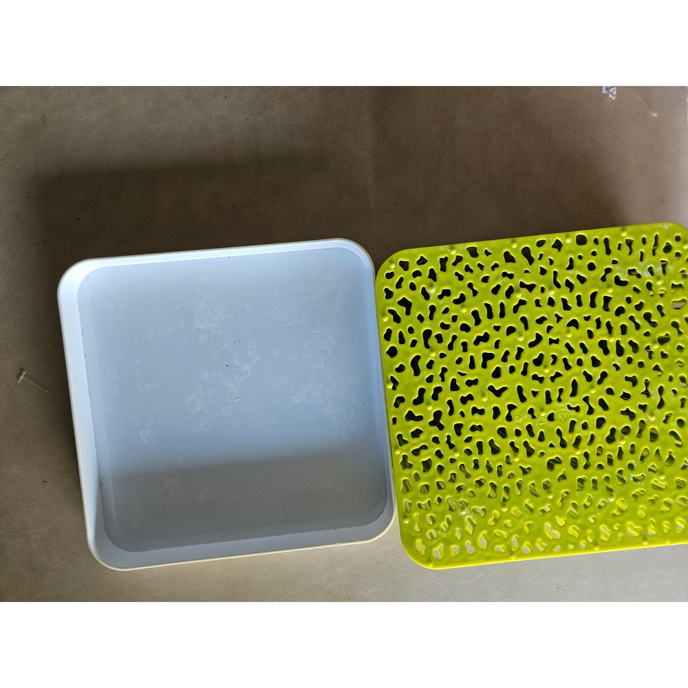 Boon Grass Countertop Baby Bottle Drying Rack Green and White